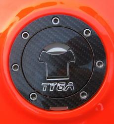 Tyga Performance (タイガパフォーマンス) カーボンタンクキャップカバー　HONDA車用